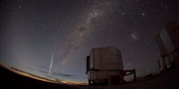 wide-angle photo of Comet Lovejoy on 22 December 2011 as it appeared over Paranal Observatory in Chile.